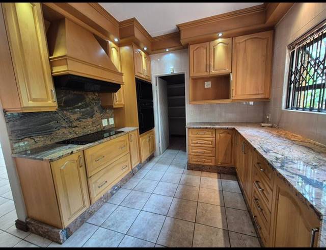 4 BEDROOM HOUSE FOR SALE IN MEYERSDAL